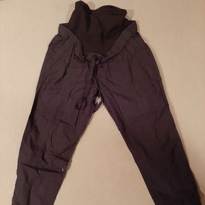 Motherhood Maternity Capris